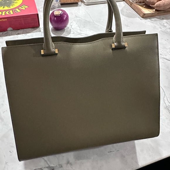 NWT SAINT LAURENT GRAIN DE POUDRE MEDIUM UPTOWN TOTE IN VERT KHAKI - Picture 4 of 8